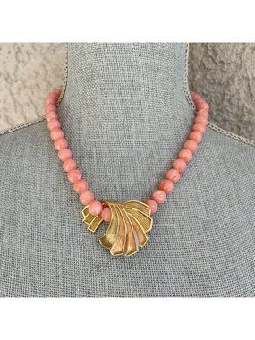 Vintage AVON 80's Jewelry Pink Beaded Necklace Gold Enamel Pendant Art Deco